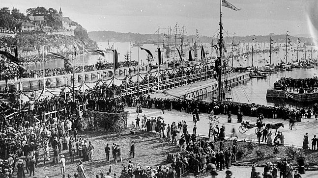 Polarksipet fram 1896 ved Rådhusbrygge 2